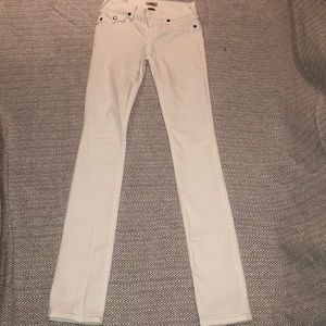 SIZE 23 TRUE RELIGION JEANS